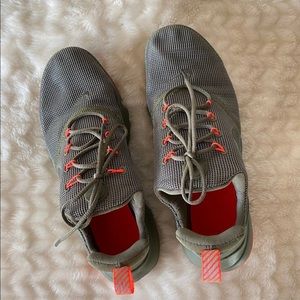 Olive Green Presto Size 7Y